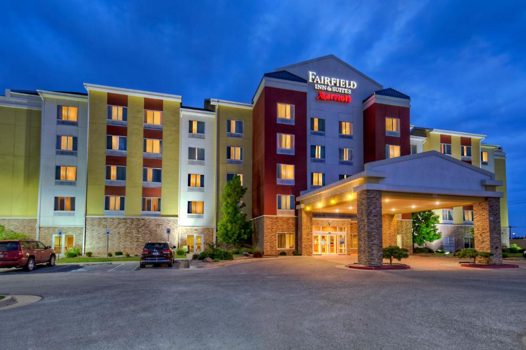 Fairfield Inn and Suites by Marriott Oklahoma City Airport Main image 1